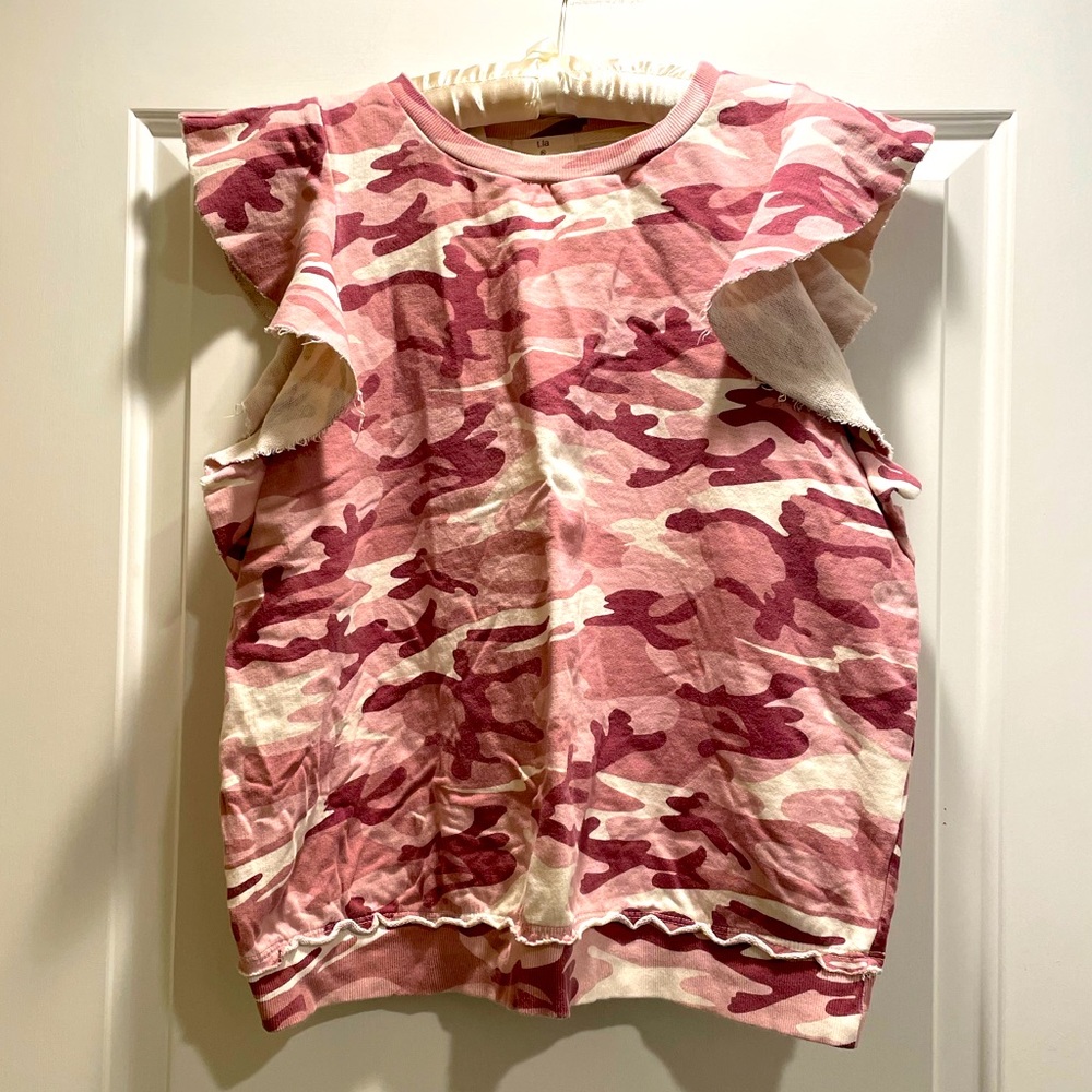 T. La Pink Camouflage Sweatshirt Size XL With Flutter Sleeves